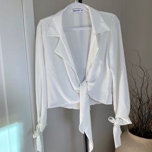 Tiger Mist White Tie-Front Long-Sleeve Blouse
